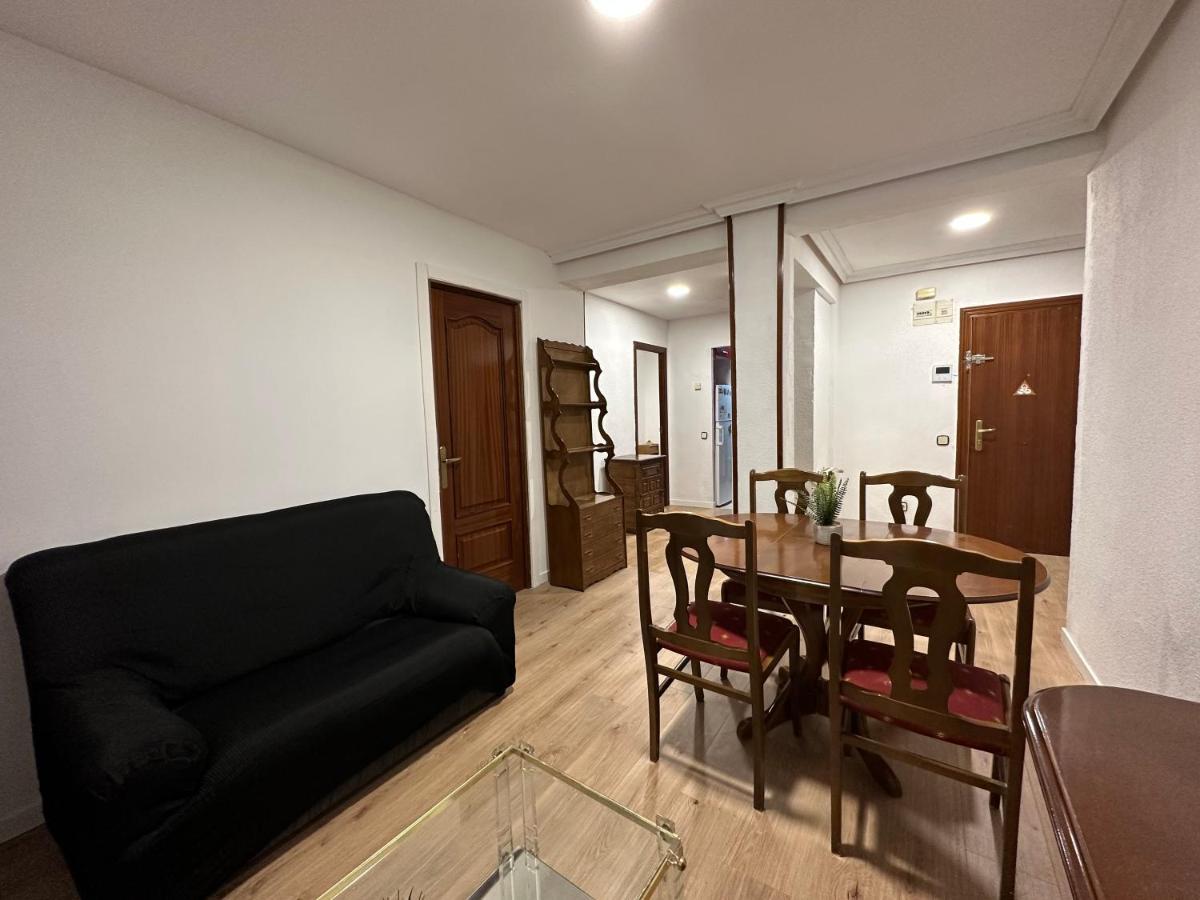 Licenciado Vidriera Apartamento Madrid Exterior foto