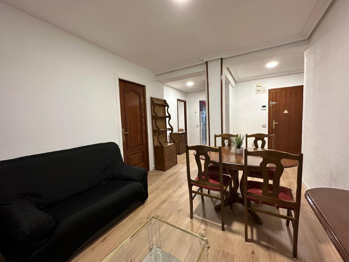 Licenciado Vidriera Apartamento Madrid Exterior foto