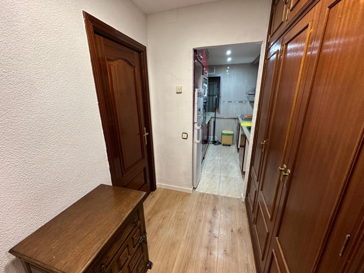 Licenciado Vidriera Apartamento Madrid Exterior foto