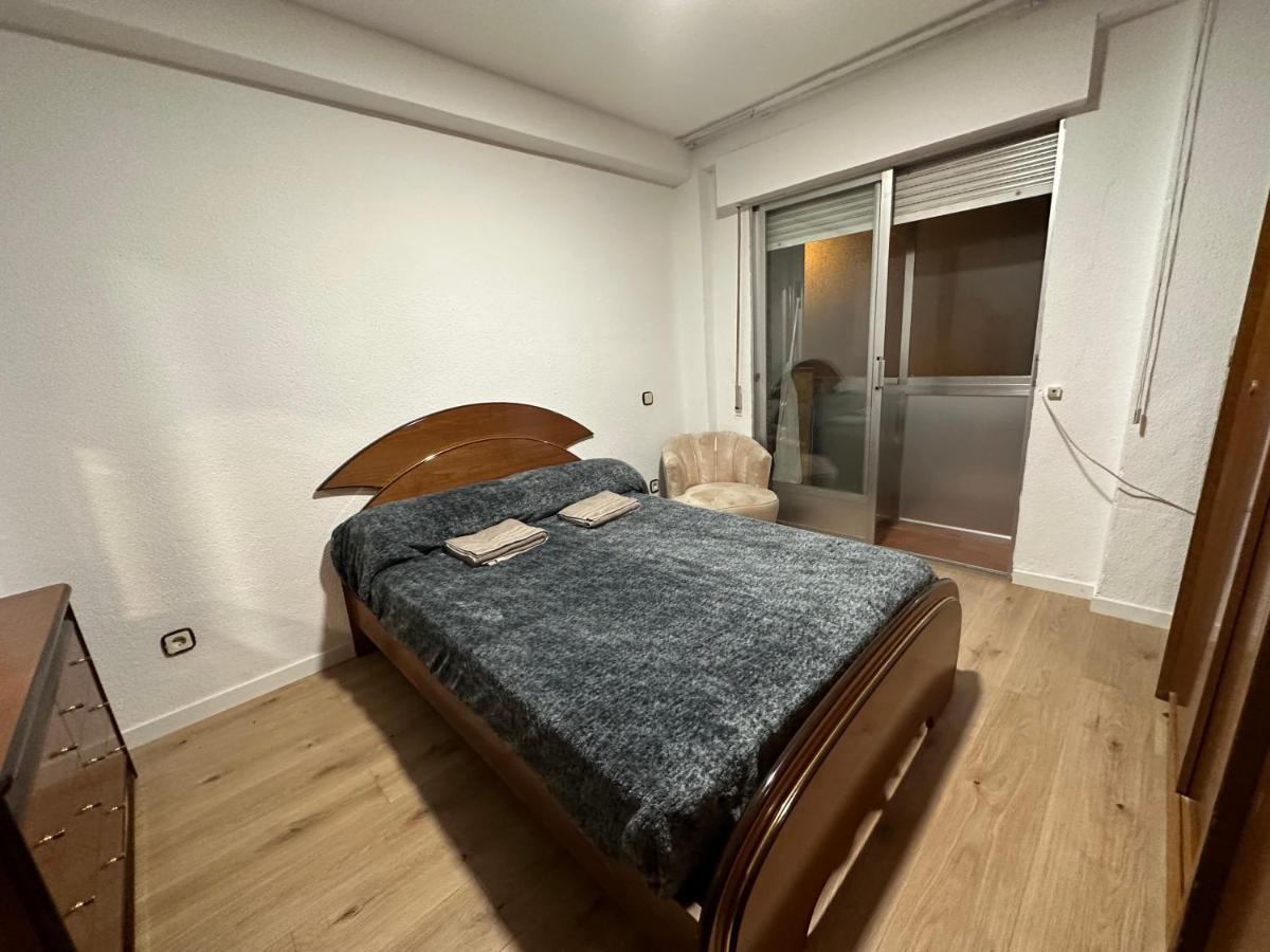Licenciado Vidriera Apartamento Madrid Exterior foto